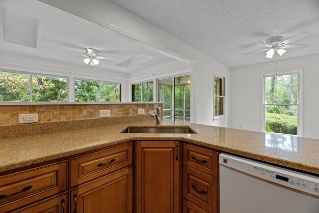 Building Photo - Gated Fairfield Harbour Living – Pool, Marina Access & Beautiful Open-Concept Home