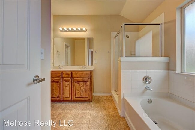 Building Photo - 3 br, 2 bath House - 2429 NW 158th Street