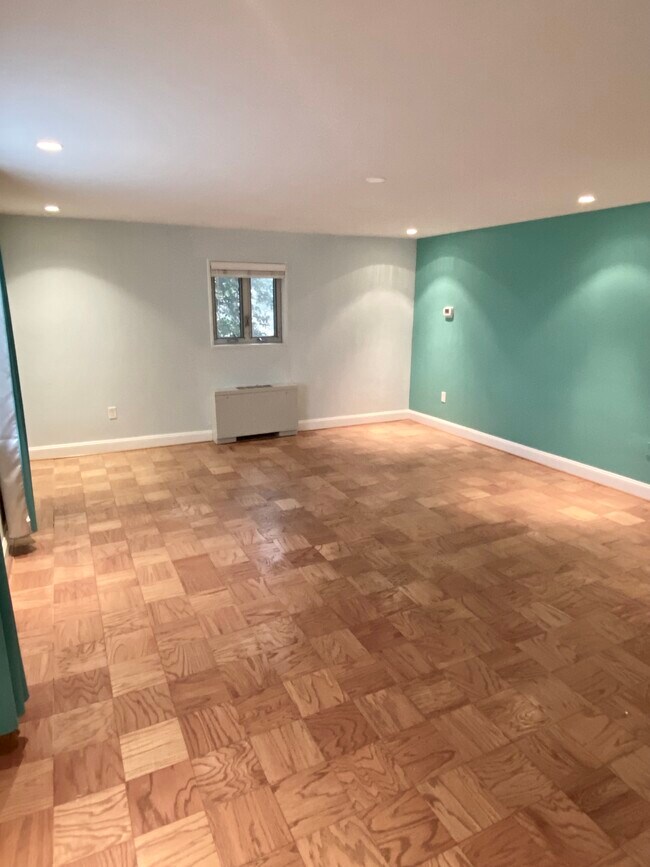 Building Photo - 5301 Westbard Cir