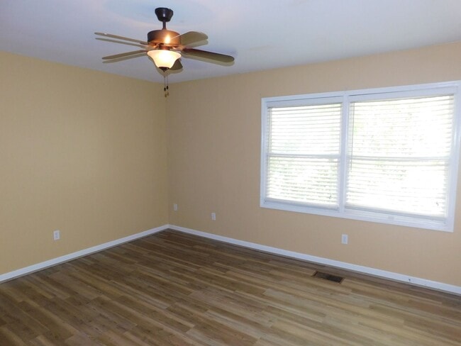 Building Photo - 755 Cahaba Manor Trail