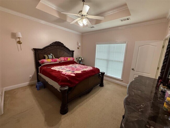 Building Photo - 9832 Helmsley Cir