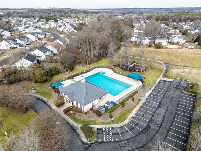 Building Photo - 4352 Bubbling Brook Ct