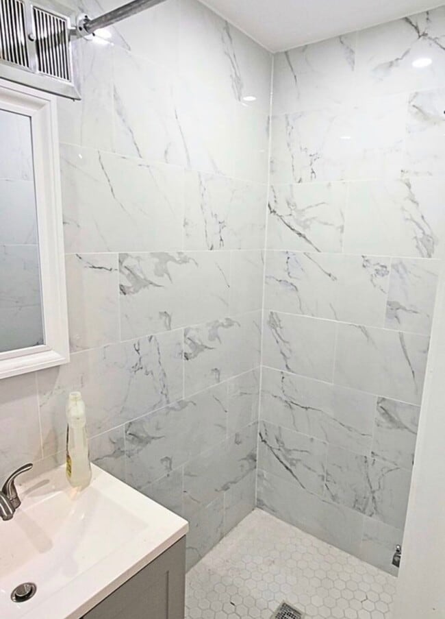 Building Photo - 53 Mill St