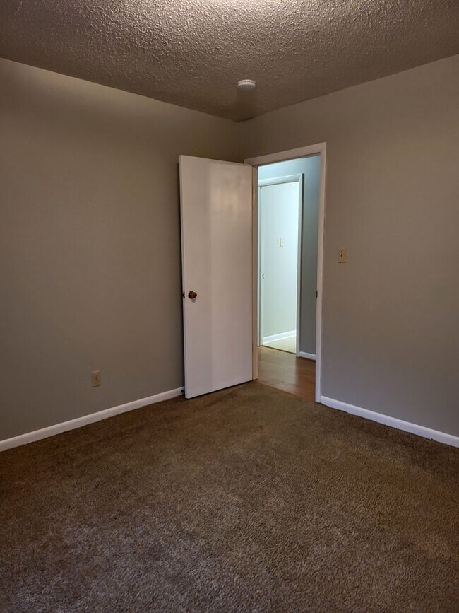 Building Photo - Decatur