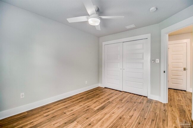Building Photo - 230 N De Villiers St
