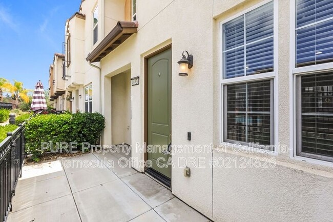 Building Photo - 40324 Calle Real
