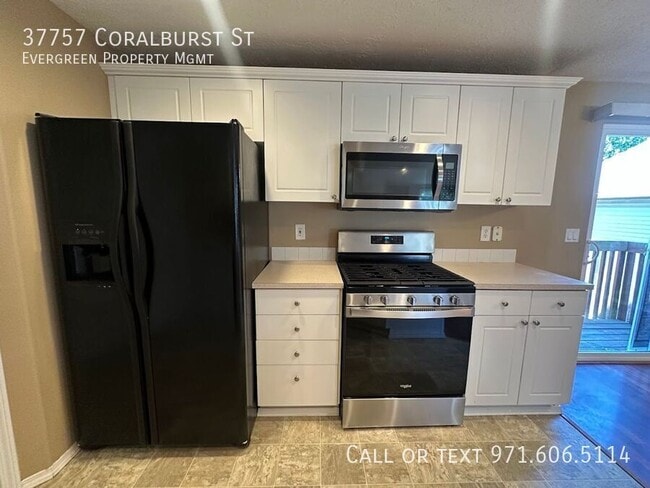 Building Photo - 37757 Coralburst St