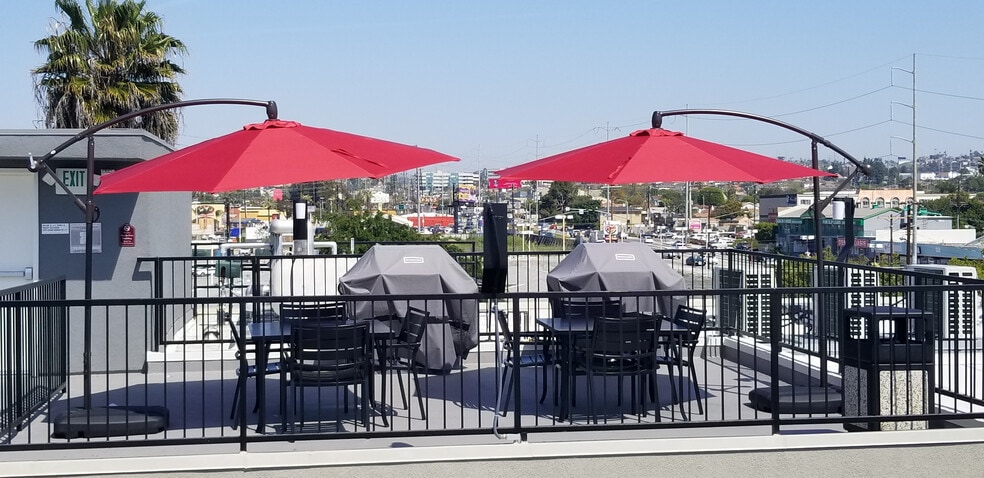 Building Photo - 6908 Knowlton Pl