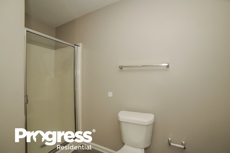 Building Photo - 1036 Sycamore Ln