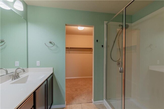 Building Photo - Spacious 4/BR, 2.5/BA Home in Cedar Park –...