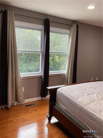 Building Photo - 25 Padanaram Rd
