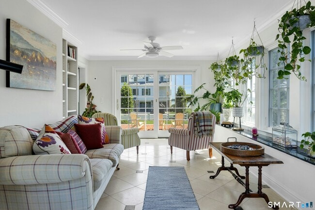 Building Photo - 40 Willowmere Cir
