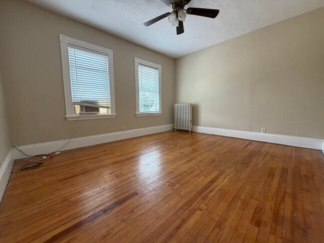 Building Photo - 253 Whitwell St