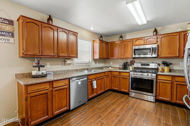 Building Photo - 14233 Spanish Point Dr