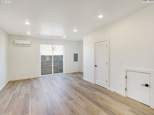 Building Photo - Inviting Home with Open Living & Stainless Steel Kitchen