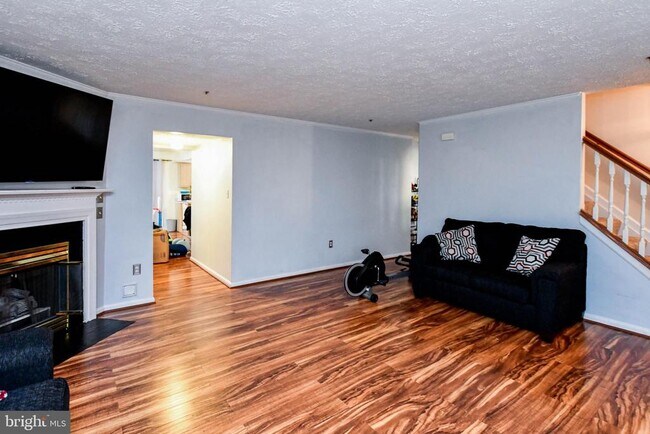 Building Photo - 5318 Halibut Pl