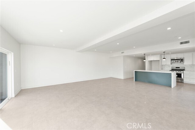 Building Photo - 6025 Craner Ave