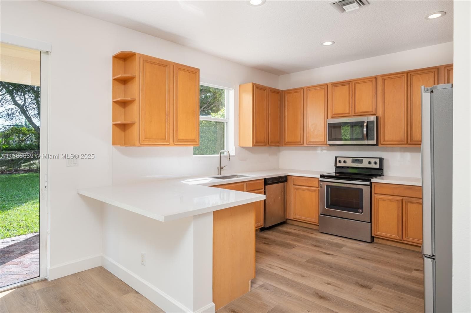 Building Photo - 19282 Seneca Ave