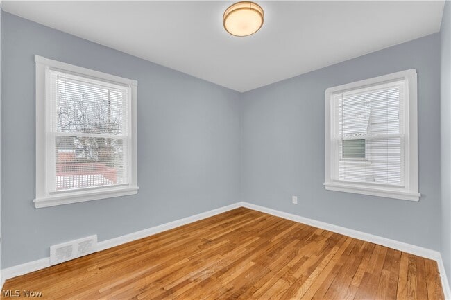 Building Photo - 5176 Joseph St