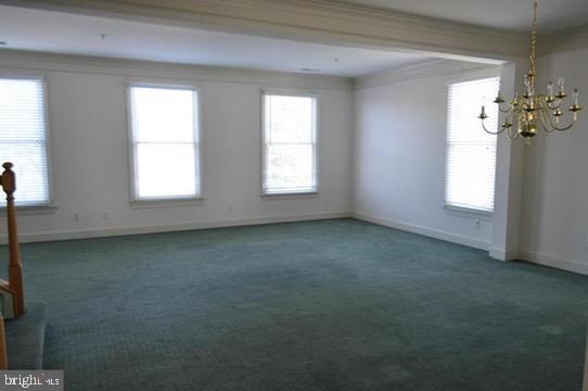 Building Photo - 344 Hart Mews