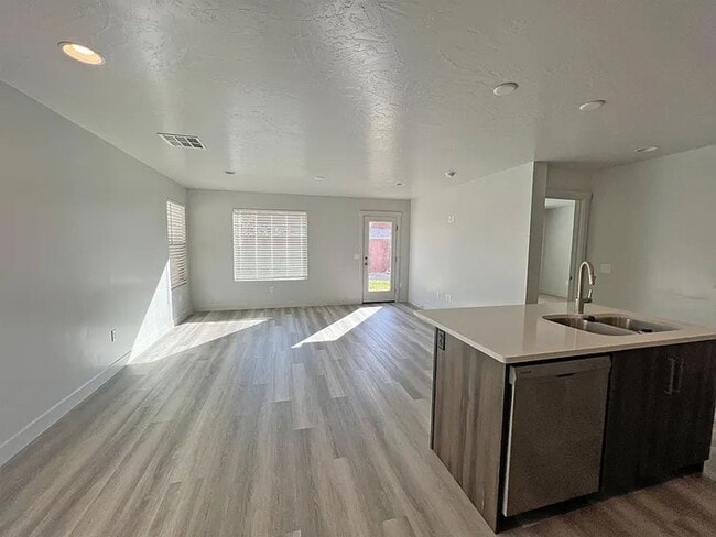 Building Photo - 4104 Phobos Ln