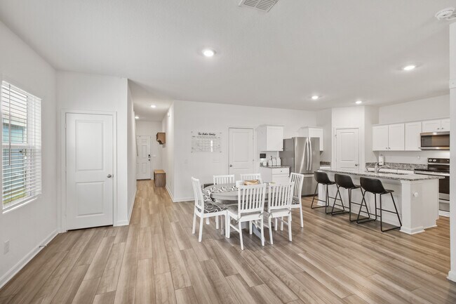 Building Photo - 12855 Cygnus