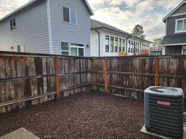 Building Photo - REDUCED RENT FOR AN 18-MONTH LEASE!!                                                             ...