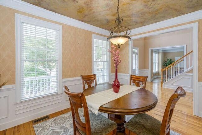 Building Photo - 1661 Stilesboro Ridge Dr NW