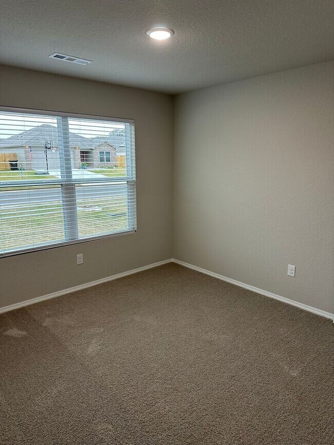 Building Photo - Now Available in Cabot: Beautiful 4-Bedroom, 2-Bath Home!