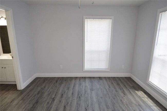 Building Photo - 8633 Fancy Finch Dr