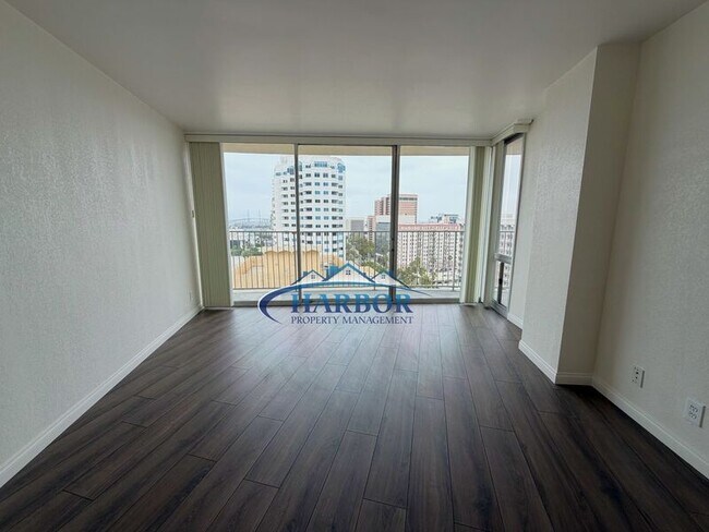Building Photo - 700 E Ocean Blvd