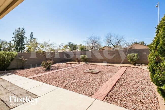 Building Photo - 13914 N 132nd Ln