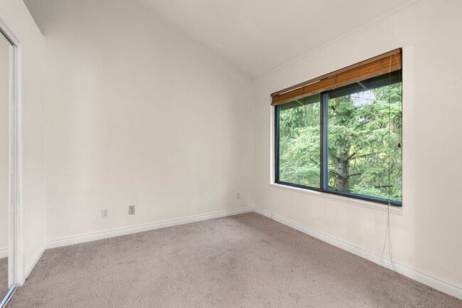 Building Photo - 7730 SW Barnes Rd