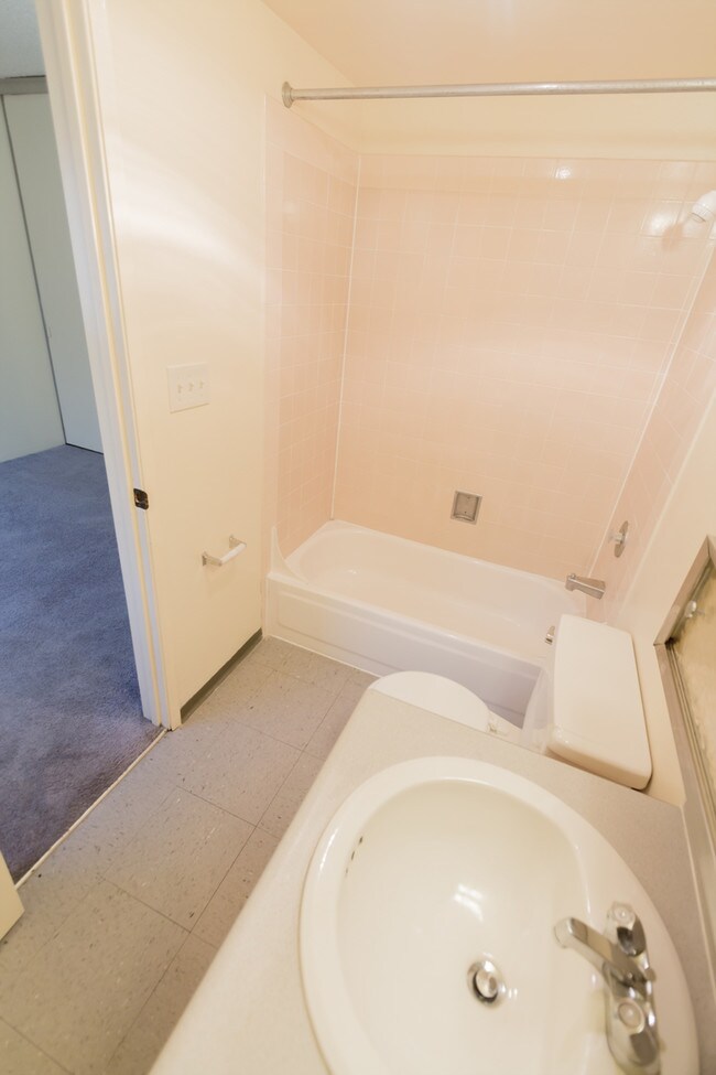 Building Photo - 4131 11th Ave NE