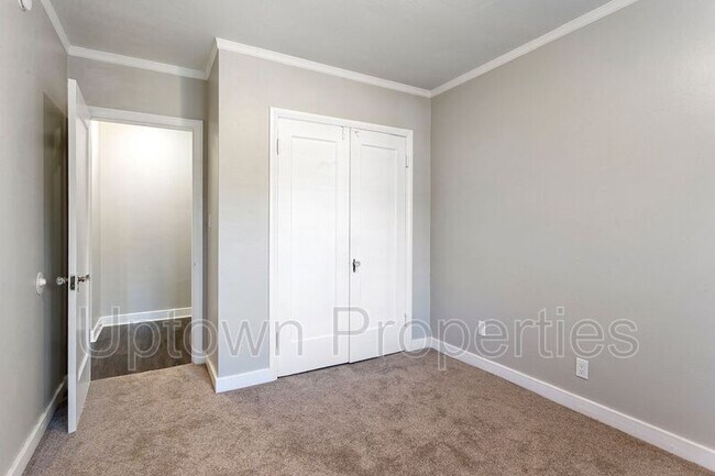Building Photo - 1336 NE 68th Ave