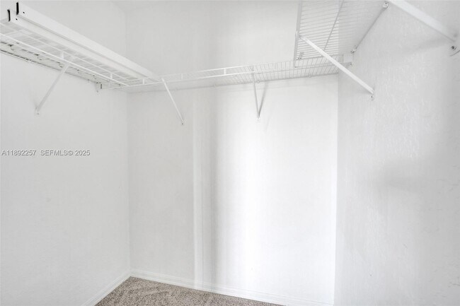 Building Photo - 1637 SW 156th Ave