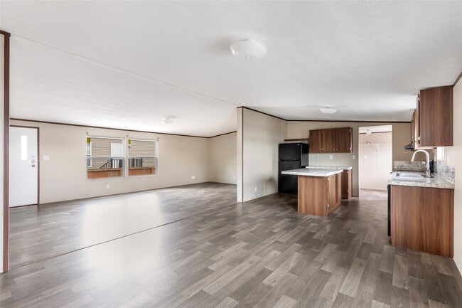 Building Photo - 1466 Rd 5734