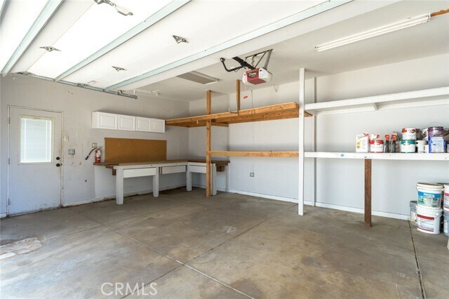 Building Photo - 5124 N Maywood Ave