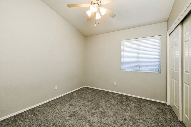 Building Photo - 6603 E Northridge St