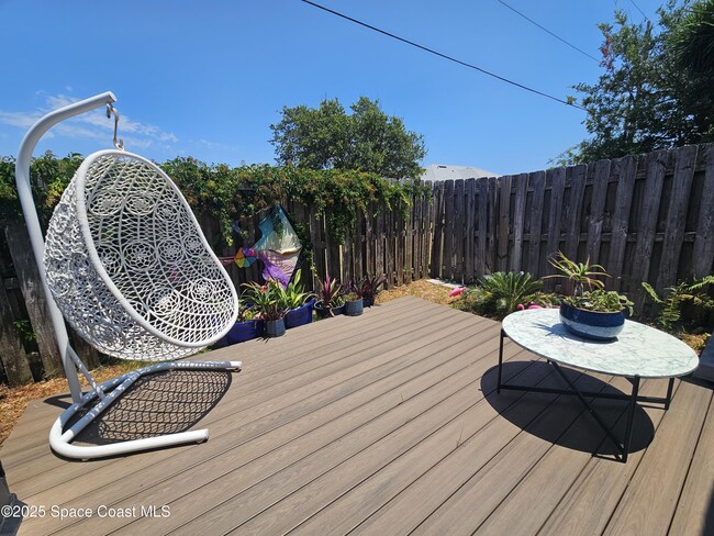Building Photo - 402 Sailfish Ave
