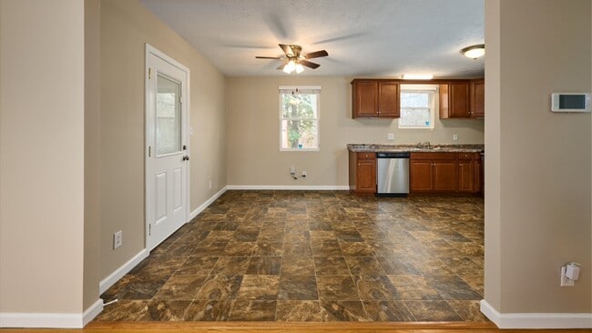 Building Photo - Coming Soon: 3BR, 1 1/2BA house