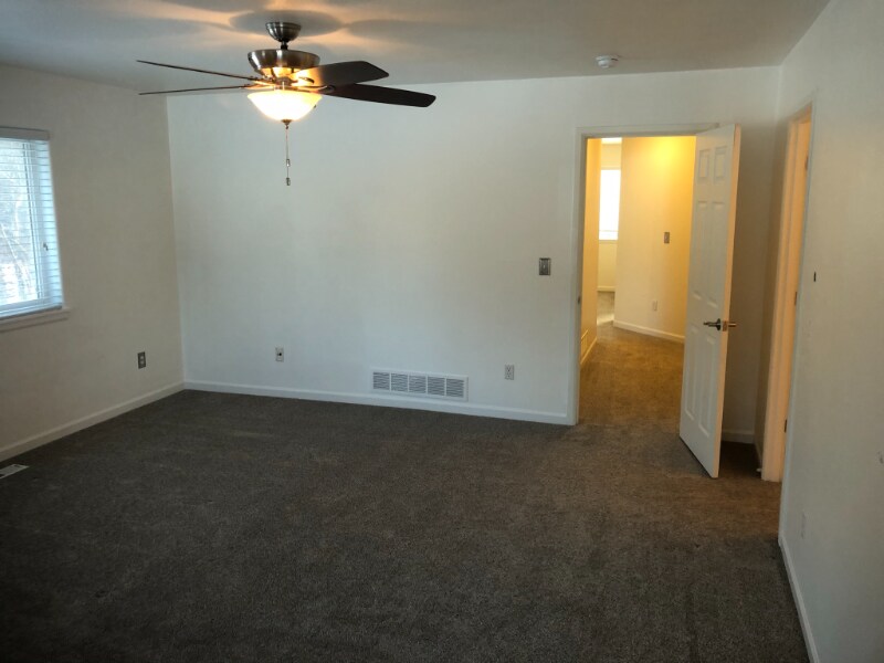 Building Photo - 3001 N Chandelle Ct