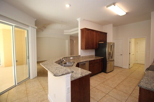 Building Photo - 76 Folson Ln