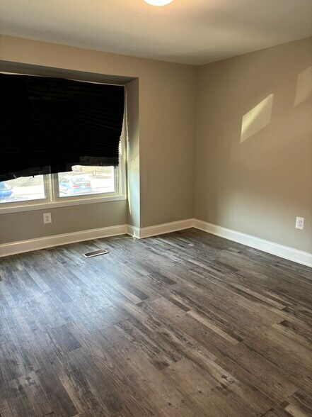 Building Photo - 8429 Pioneer Dr
