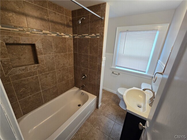 Building Photo - 232 Nichols Ave