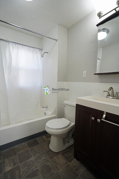 Building Photo - 50A Winship St. Unit 2