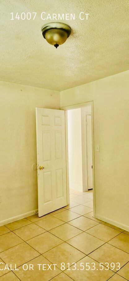 Building Photo - 14007 Carmen Ct