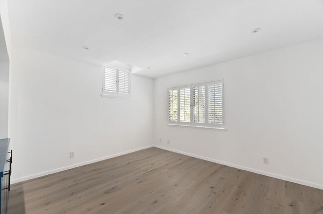Building Photo - 2937 Deep Canyon Dr
