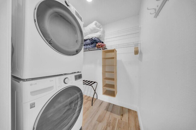 Building Photo - 555 S Gulf Dr