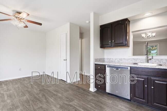 Building Photo - 6581 Ewald Ct